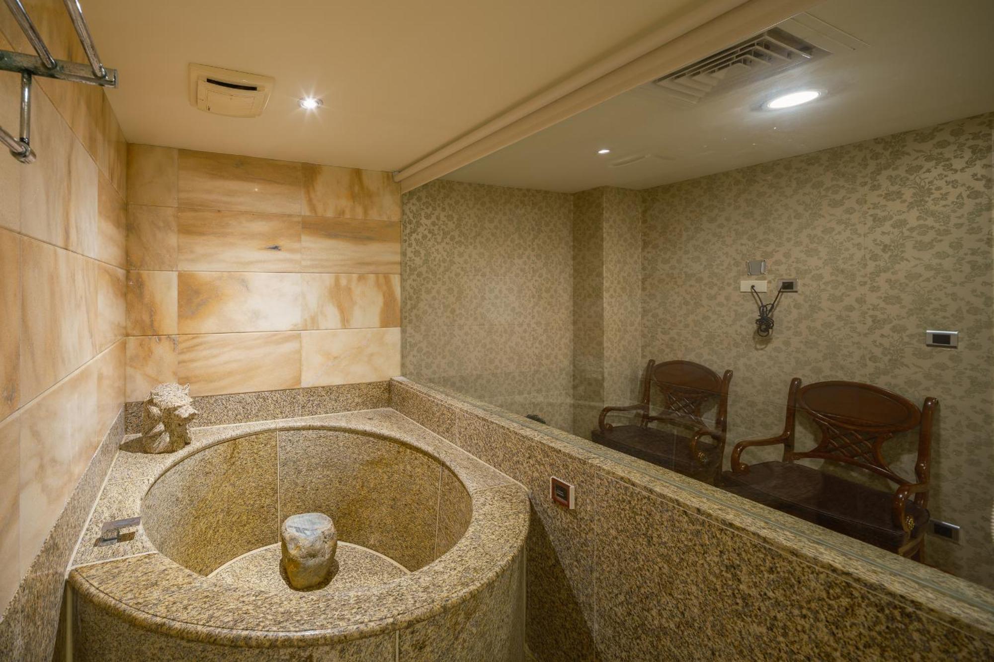 Grand Pleasure Spring Hotel 台北市 エクステリア 写真